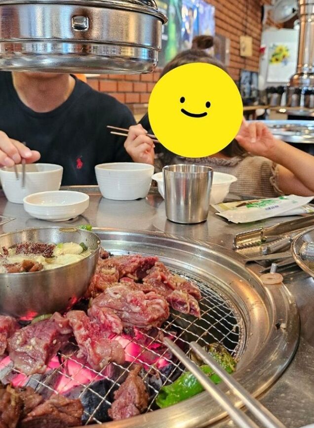 明洞　韓国　焼肉
韓国旅行　夏休み
新ソカルビ　明洞焼肉　
骨付きカルビ